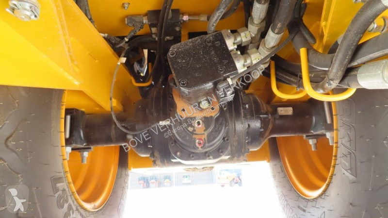 Compactador JCB VM118D