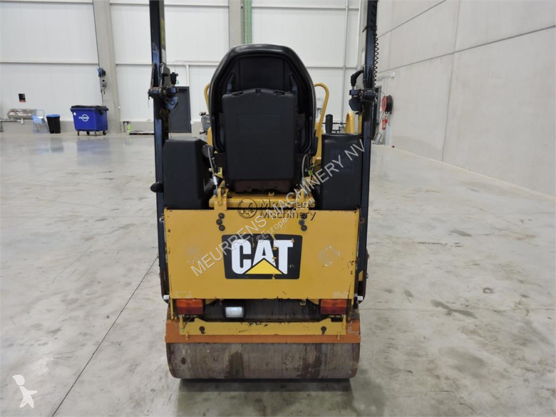 مدحلة Caterpillar CB1.7