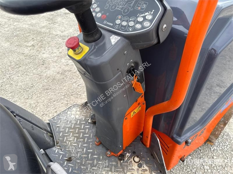 Compactador Hamm Double Drum Roller