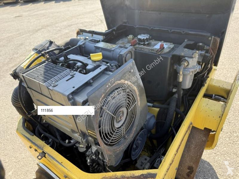 Compactador Bomag AD3