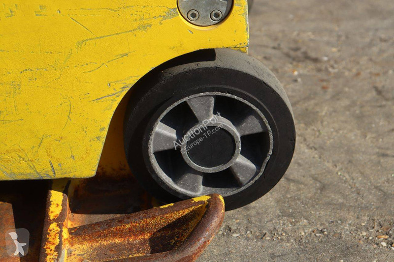 Валяк Neuson Vibroplate DPU 3060Hts