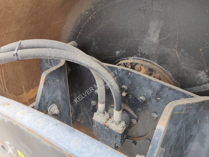 Jordstamper JCB VM 132  roller