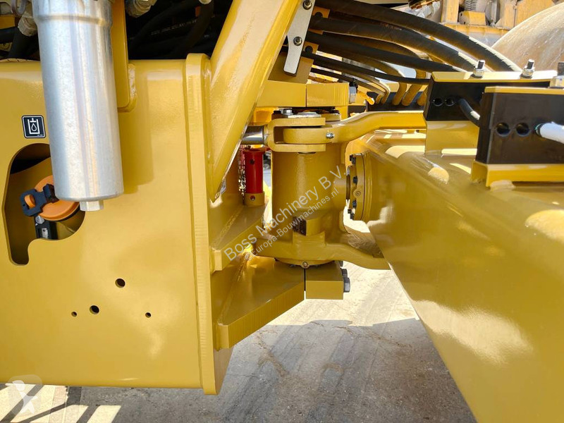 Compactador Caterpillar - Low Hours / CE...