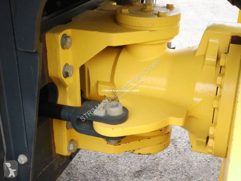 Compactador Bomag BW 213 PDH-5