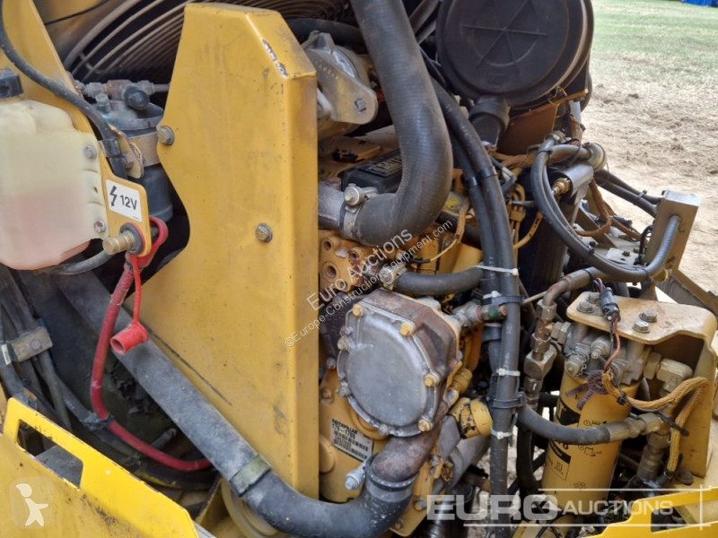 Compactor Caterpillar CB-434D