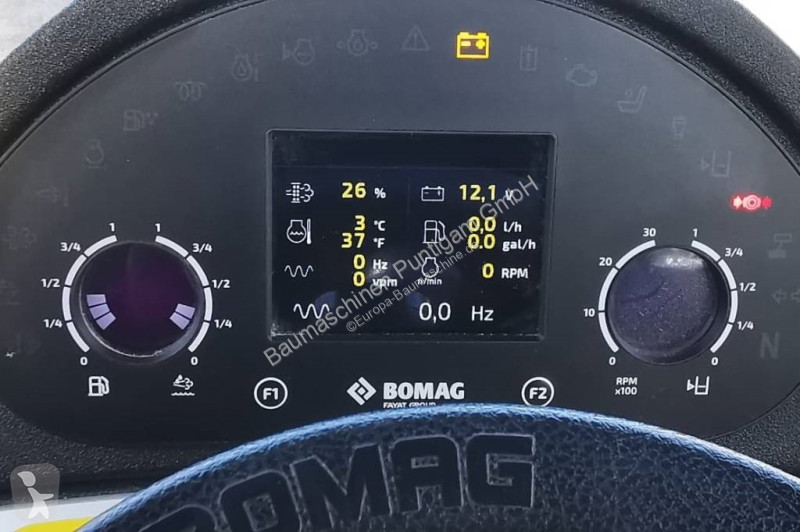 Zhutňovač Bomag DH5