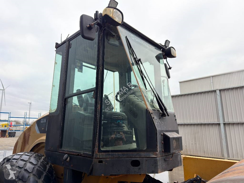 Zhutňovač Caterpillar CS76 XT