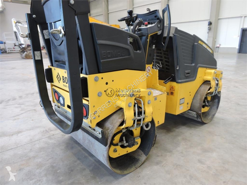 مدحلة Bomag