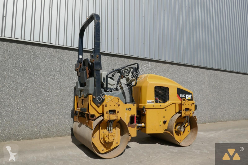 مدحلة Caterpillar CB2.7
