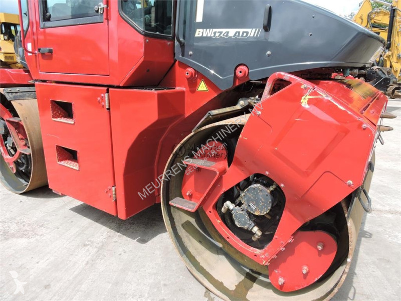 Zhutňovač Bomag BW174