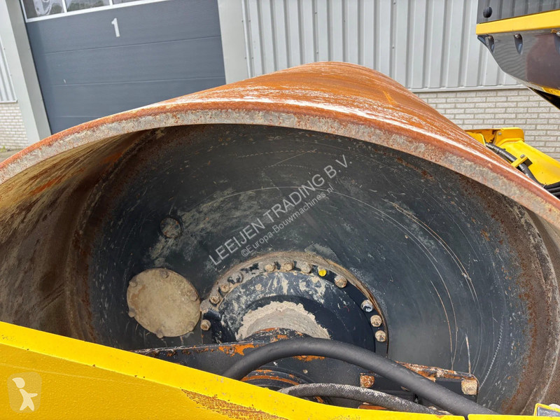 Zhutňovač Bomag BW 213 D-5 Single drum roller....