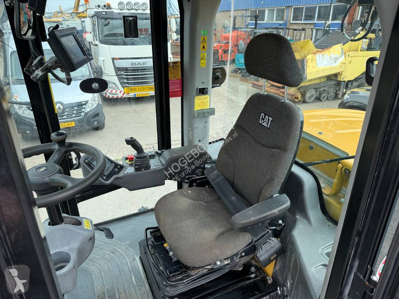 Zhutňovač Caterpillar TRIMBLE GPS INCL