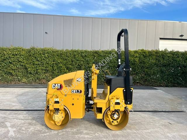 Jordstamper Caterpillar CB 1.7