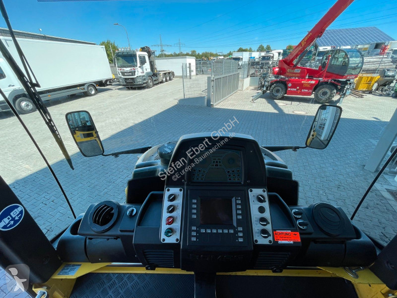 مدحلة Bomag AP4i / nur 731h / Asphalt Manager