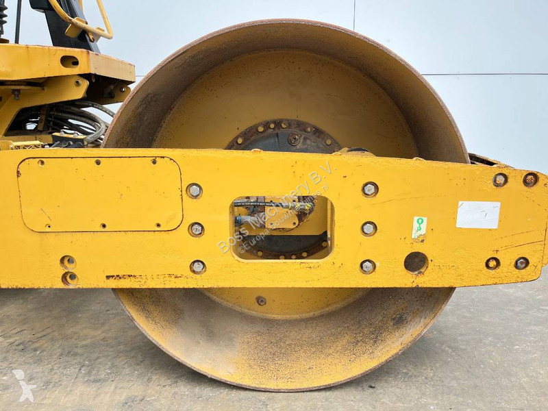 مدحلة Caterpillar CS533E - Good Overall Condition