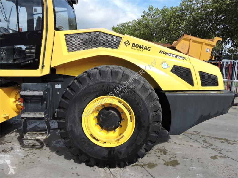 Дорожный каток Bomag BW226