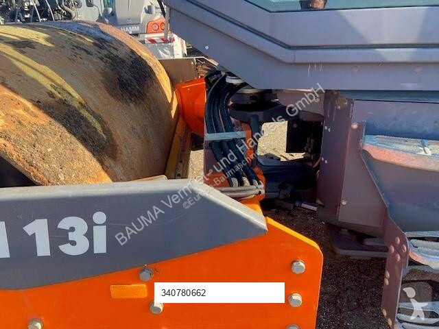 Дорожный каток Hamm H13i mit Verdichterplatten...