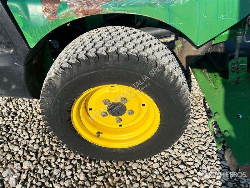 Compactador  1435 Mower Tractor