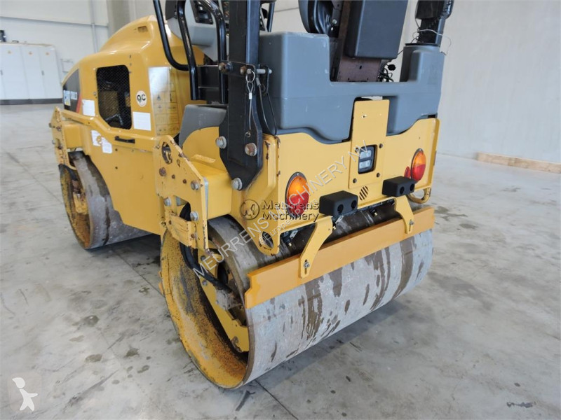 مدحلة Caterpillar CB2.7