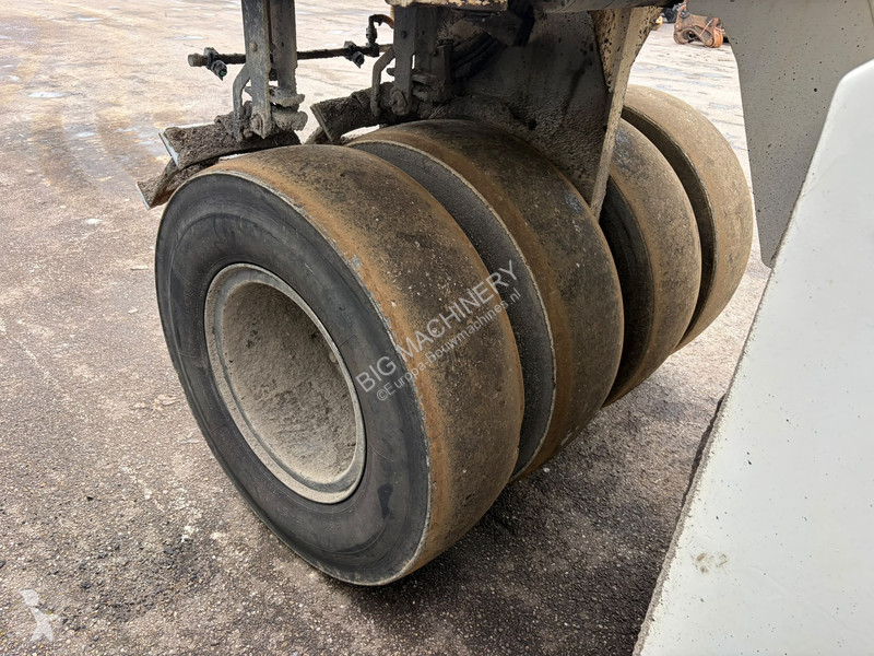 Compactador Dynapac C HF