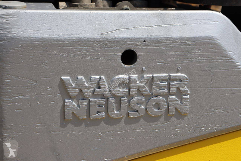 Compacteur Neuson DPU5545