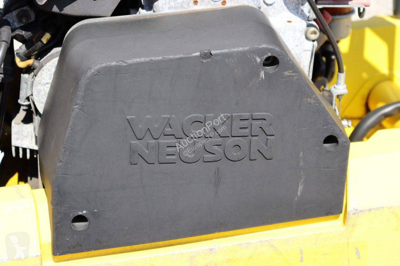 Walec Neuson Vibroplate DPU3050