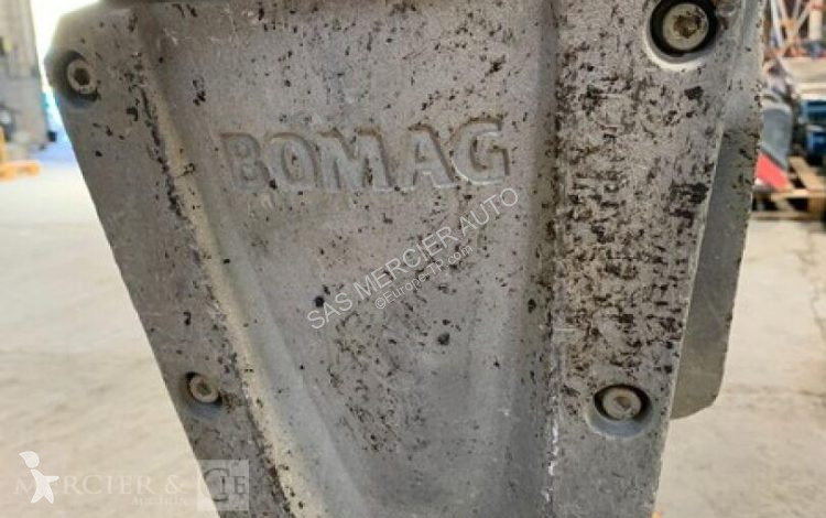 Дорожный каток Bomag pilonneuse essence