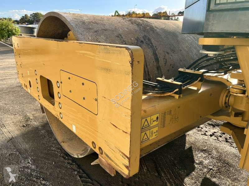 Compacteur Caterpillar