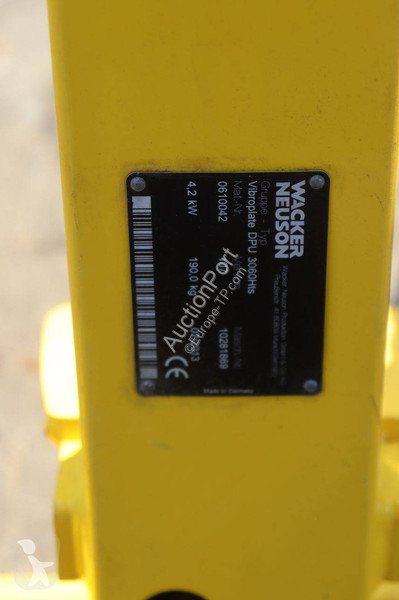 Валяк Neuson Vibroplate DPU 3060Hts