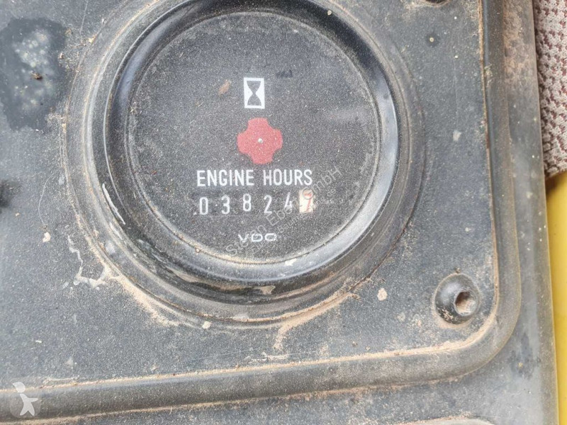 مدحلة Bomag BW 225 D-3 / 2001 / nur 3.824h! /...
