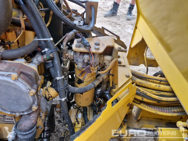 Compactor Caterpillar CB-434D