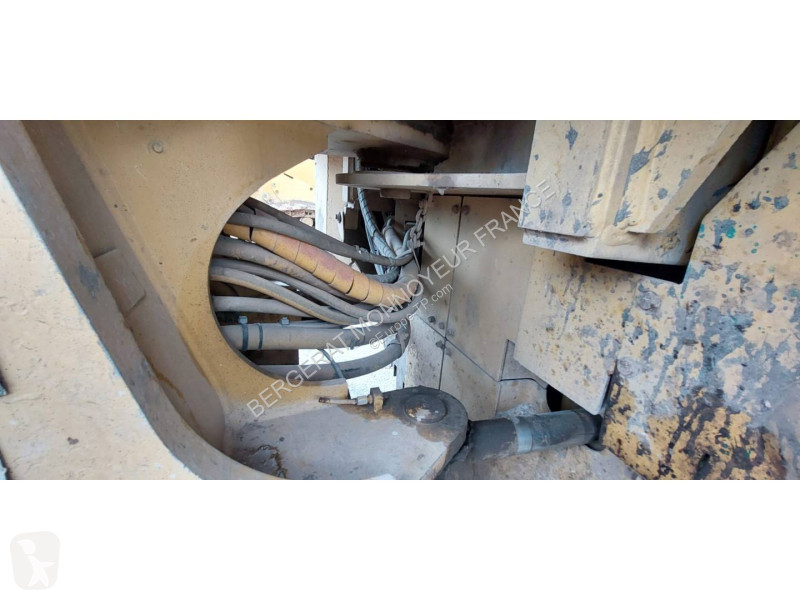 مدحلة Caterpillar II