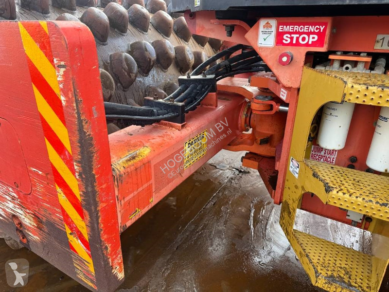 Zhutňovač Caterpillar CP 74