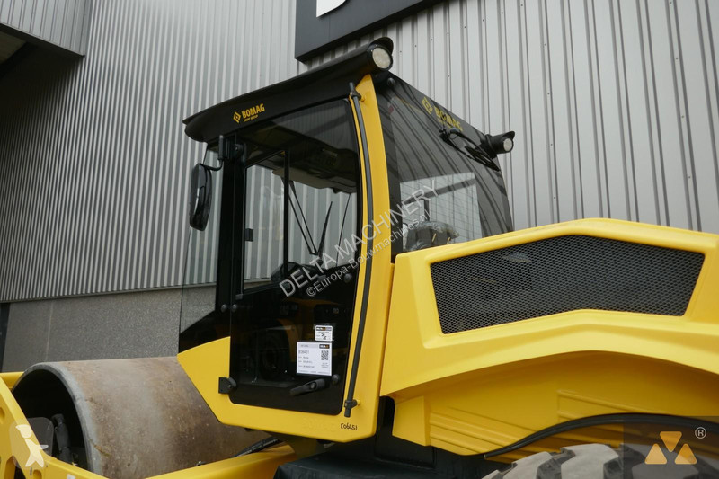 Compactador Bomag BW226-5CL