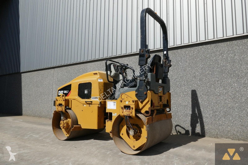مدحلة Caterpillar CB2.7
