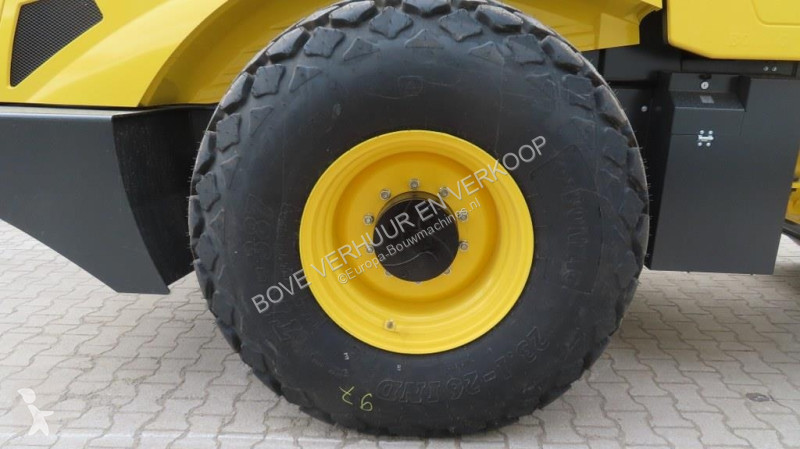Compactador Bomag BW213 D-5 PL