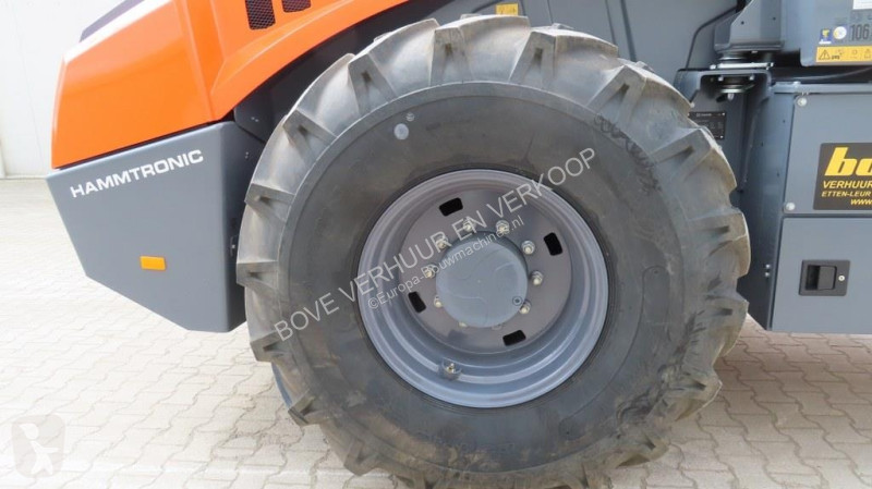 Compactador Hamm HC130i
