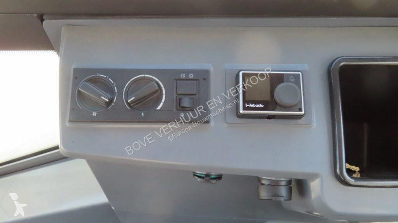 Compactador Hamm HC110i