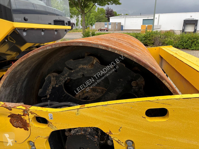 Zhutňovač Bomag BW 213 D-5 Single drum roller....