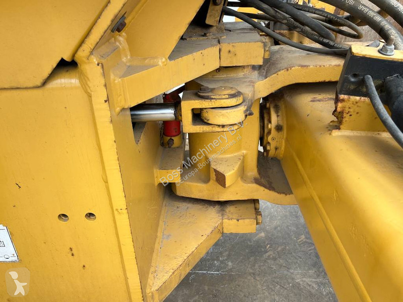 مدحلة Caterpillar CS533E - Good Overall Condition
