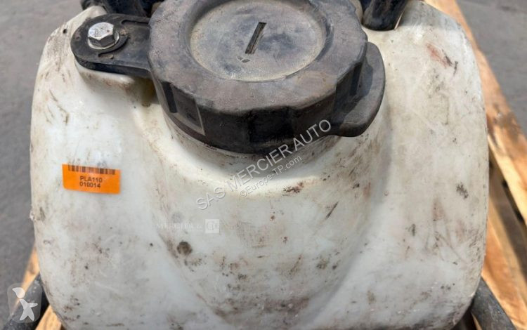 Дорожний коток Yanmar plaque vibrante essence