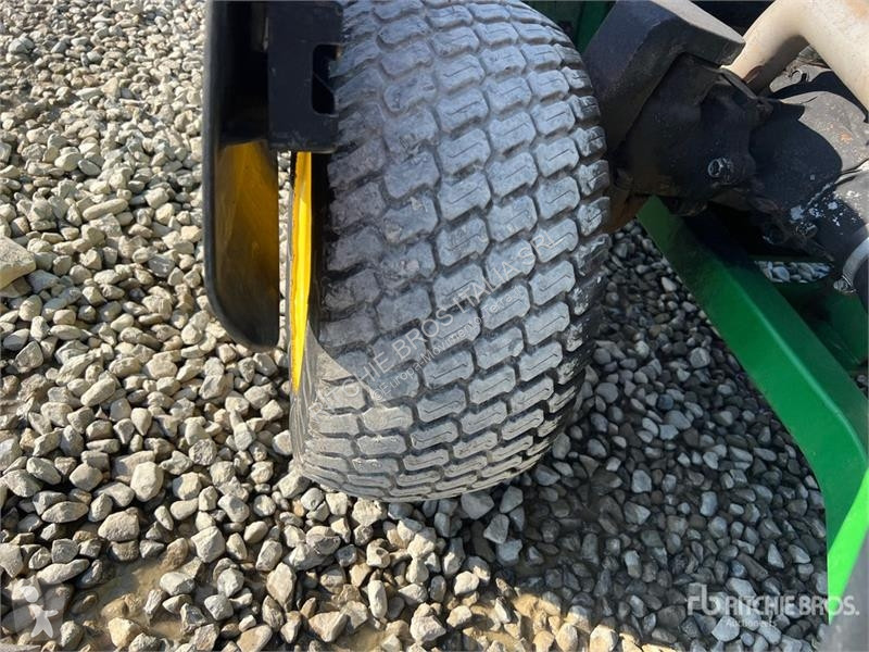 Compactador  1435 Mower Tractor