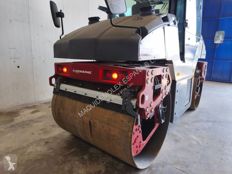 Walec Dynapac DG2300