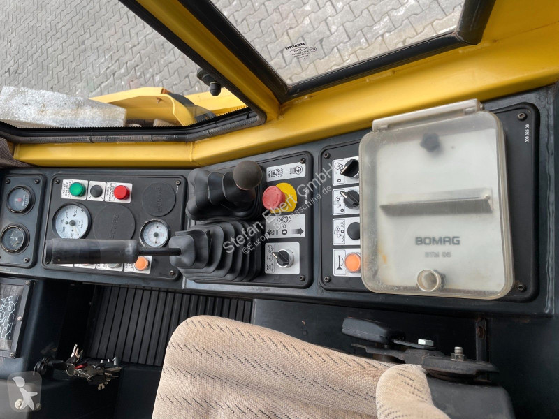 Compactador Bomag BW 225 D-3 / 2001 / nur...
