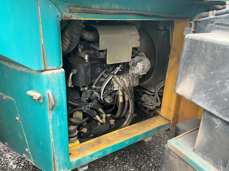 Валяк Bomag