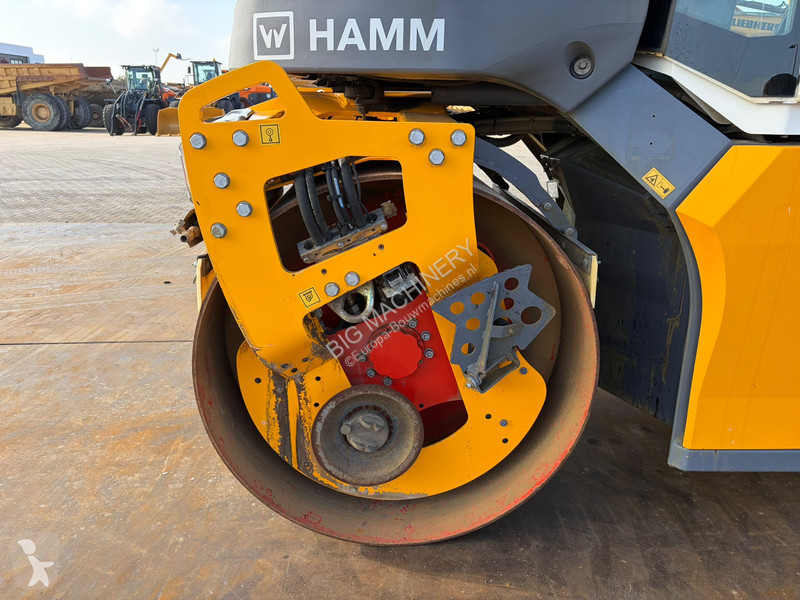 Vibrohenger Hamm DV70i + Bomag splitter