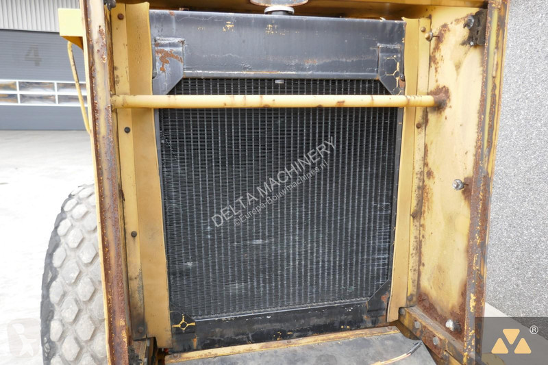 Compactador Caterpillar CS433C