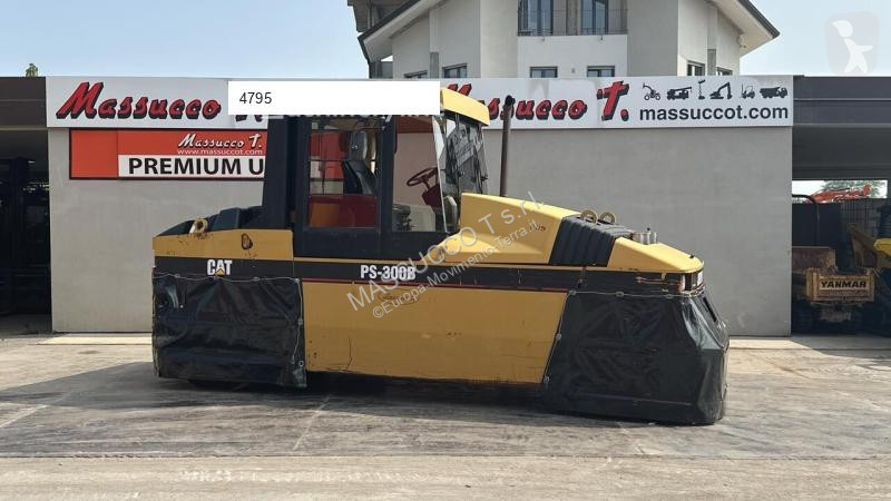 Compactador Caterpillar PS-300B