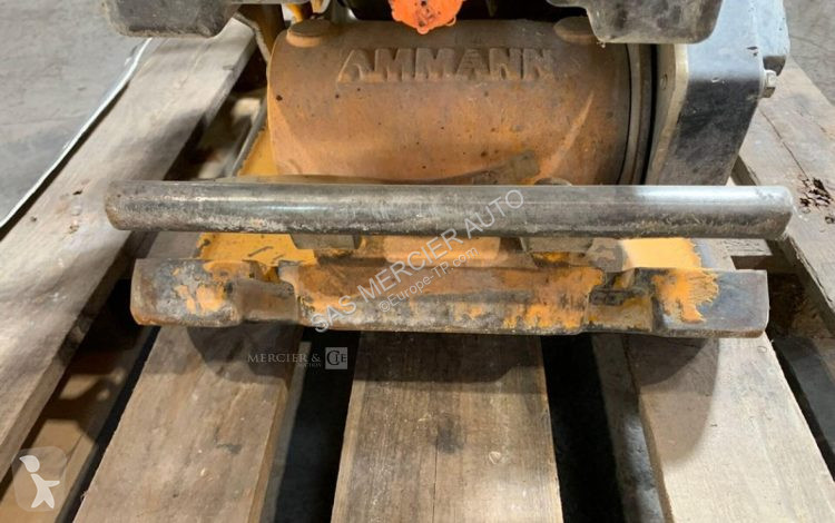 Compactor Ammann plaque vibrante essence