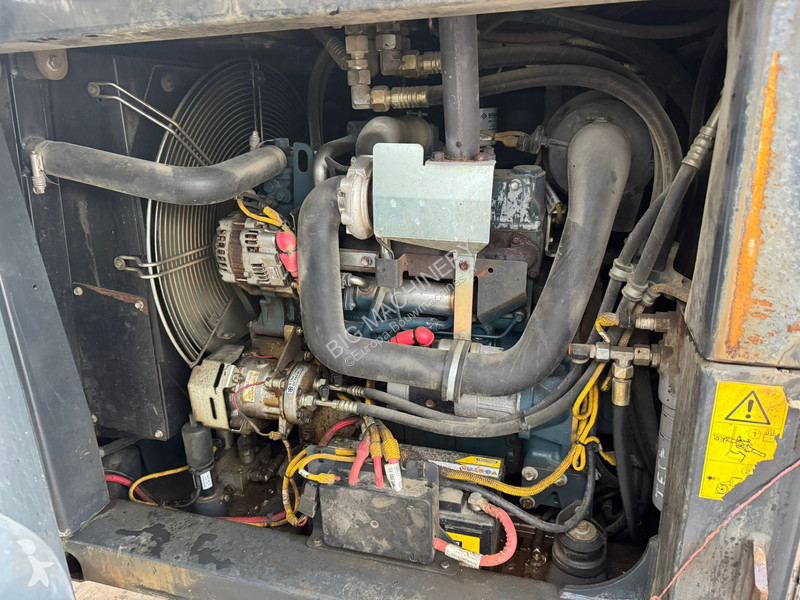 مدحلة Bomag BW174 AP4